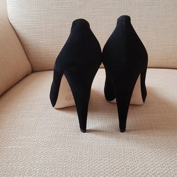 BALLY Black Suede Heels with Hidden Platform (size 7.5 US / 38 EU) - Picture 4 of 11